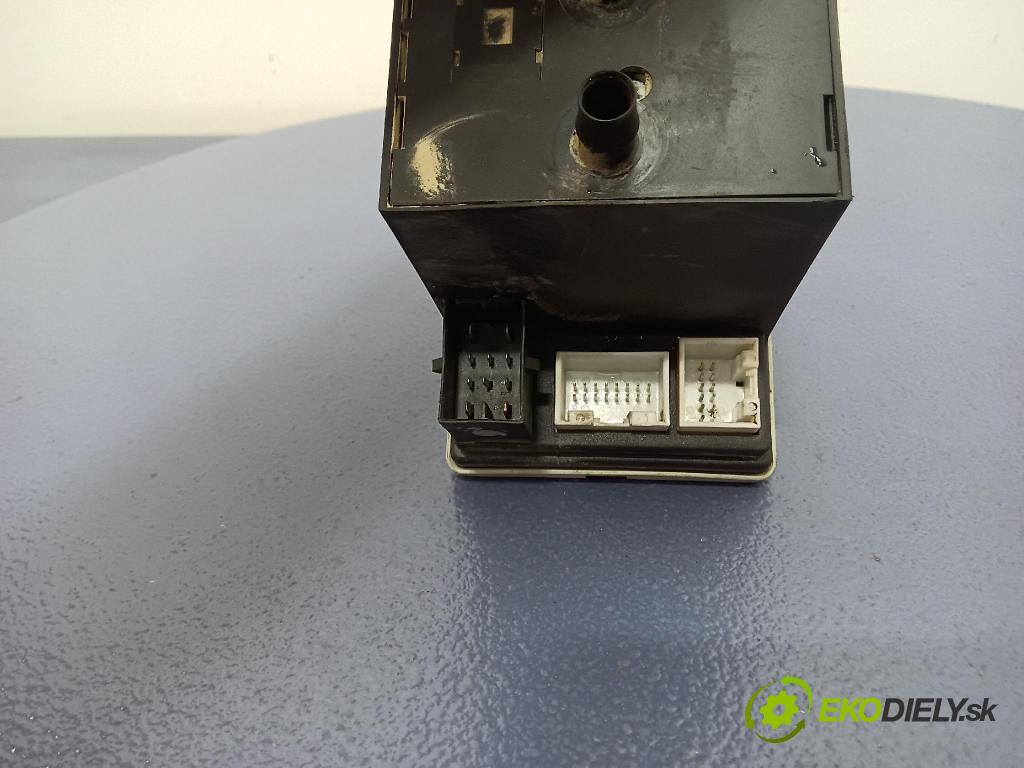 Audi A4 1998 čerpadlo Centrální Zámek 8L0862257L