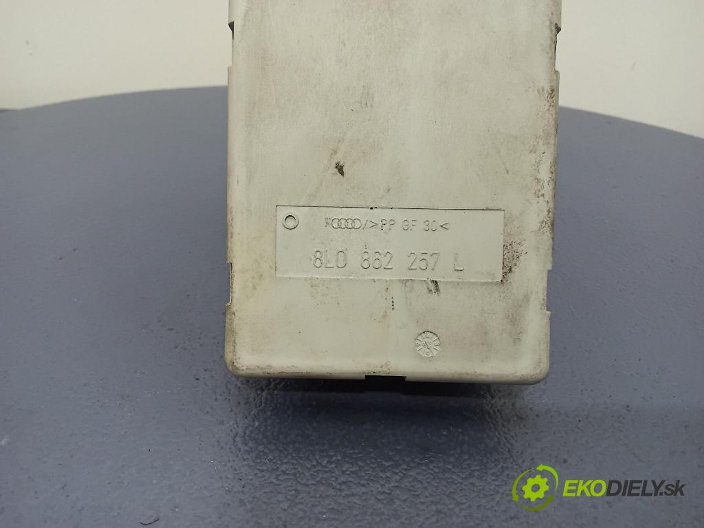 Audi A4 1998 čerpadlo Centrální Zámek 8L0862257L