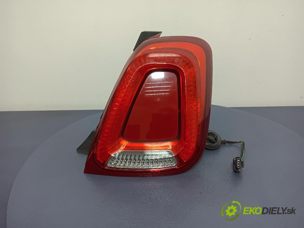 Fiat Fiat 500 2018 světlo Zad: Práva: Mimo: 01