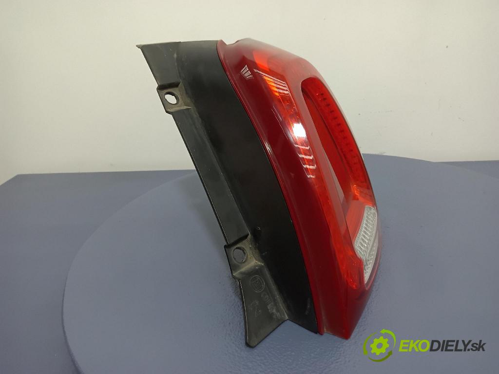Fiat Fiat 500 2018 světlo Zad: Práva: Mimo: 01