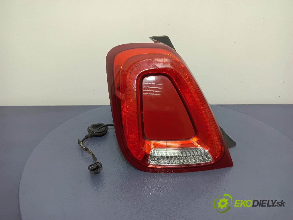 Fiat Fiat 500 2018 světlo Zad: levá Mimo: 01
