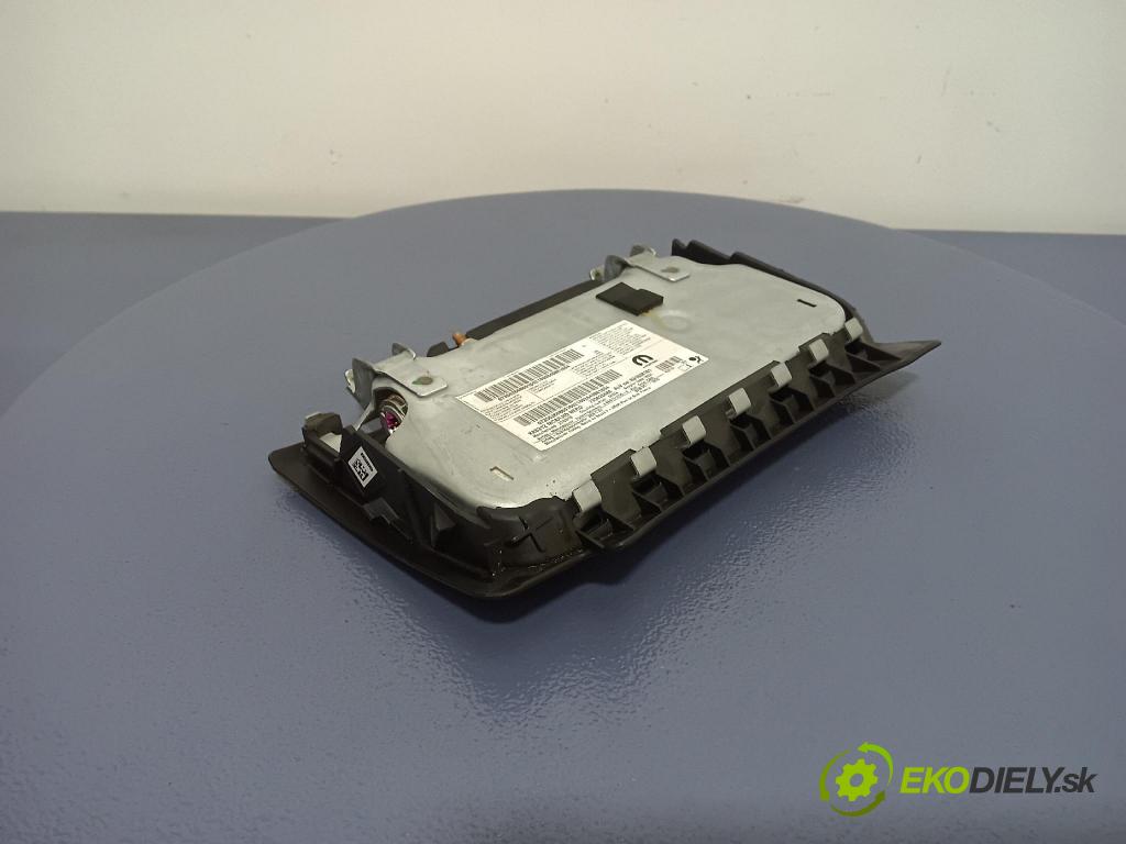 Fiat Fiat 500 2018 Airbag: Koleno x 735626686
