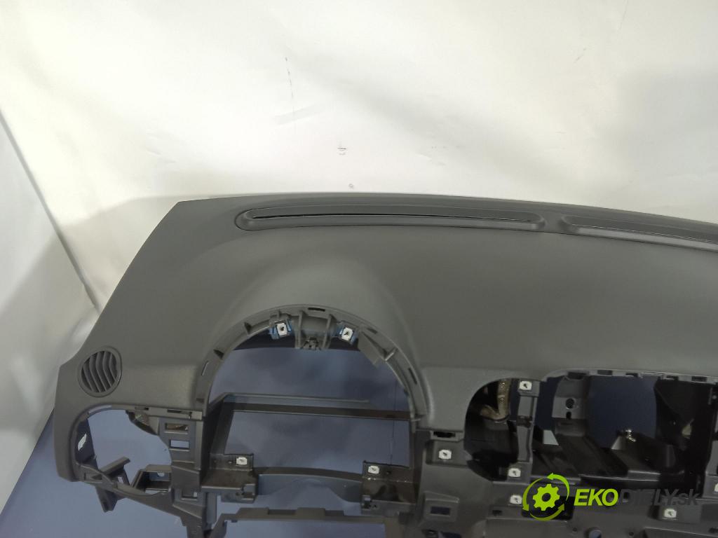Fiat Fiat 500 2018 kokpit,pristrojová doska 07356400040