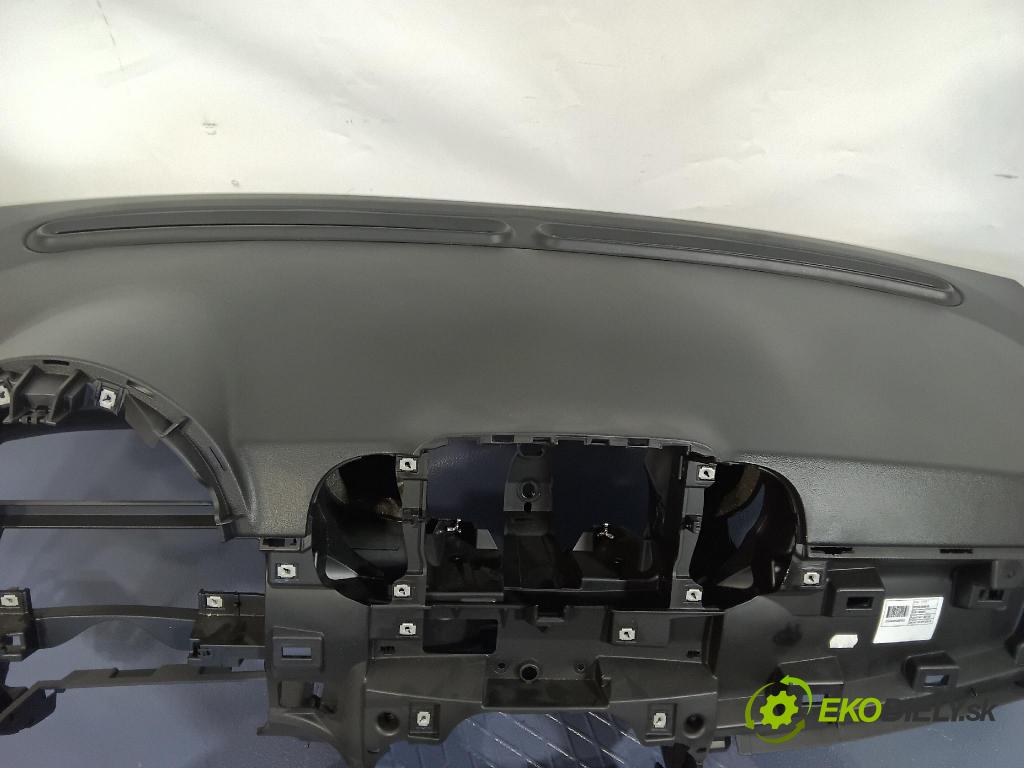 Fiat Fiat 500 2018 kokpit,pristrojová doska 07356400040