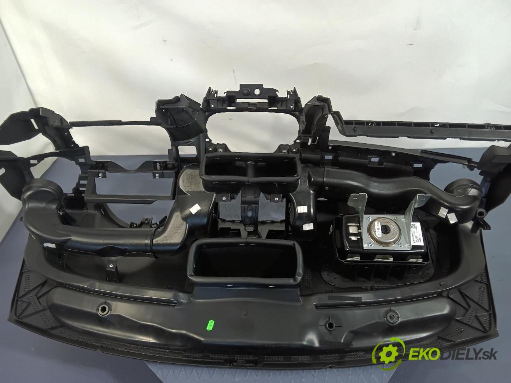 Fiat Fiat 500 2018 kokpit,pristrojová doska 07356400040