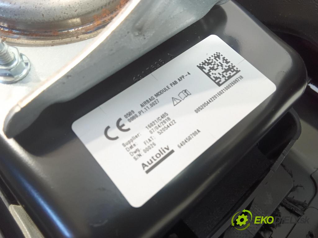 Fiat Fiat 500 2018 kokpit,pristrojová doska 07356400040