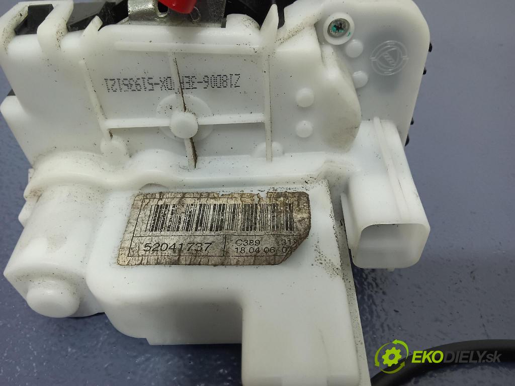 Fiat Fiat 500 2018 zámek dveře před v pravo: 52041737
