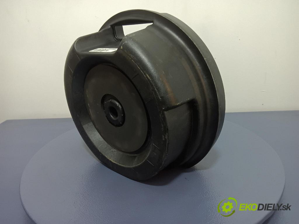 Mazda 6 2007 Mluvčí: / Subwoofer: GJ5A66960