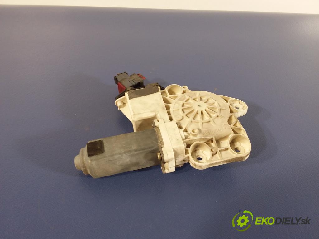 Opel Vectra 2003 mechanismus stahování Sklenka: Zad: v pravo: 24414777 RH