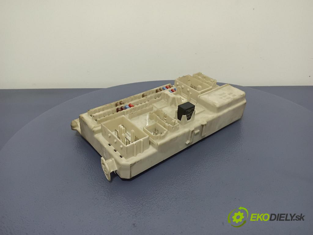 Volvo V50 2005 skříňka Pojistky 30728906