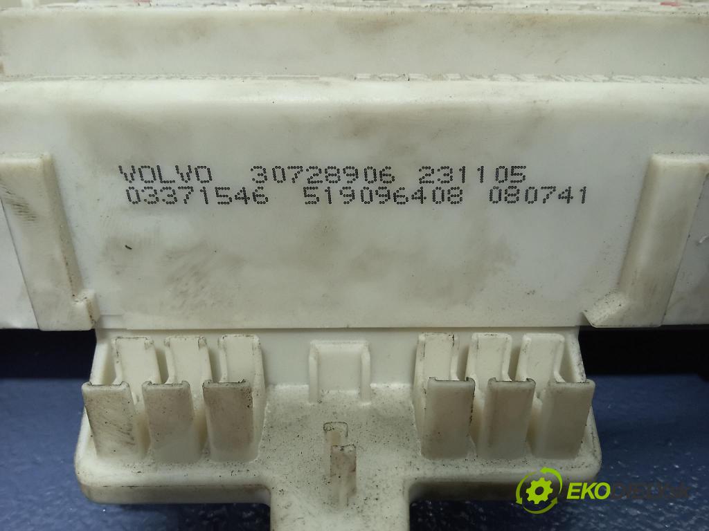 Volvo V50 2005 skříňka Pojistky 30728906
