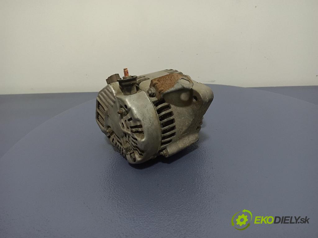 Toyota Yaris 2002 Alternator 01