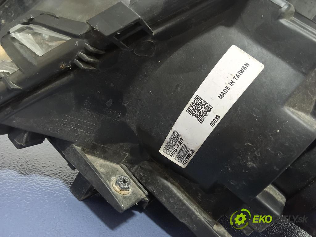 Bmw 318 ci 2000 světlo v pravo: BM146-A301R