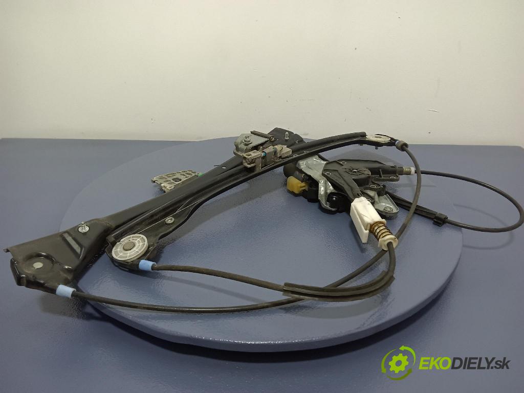 Bmw 318 ci 2000 mechanismus stahování Sklenka: před Levý: 8204179