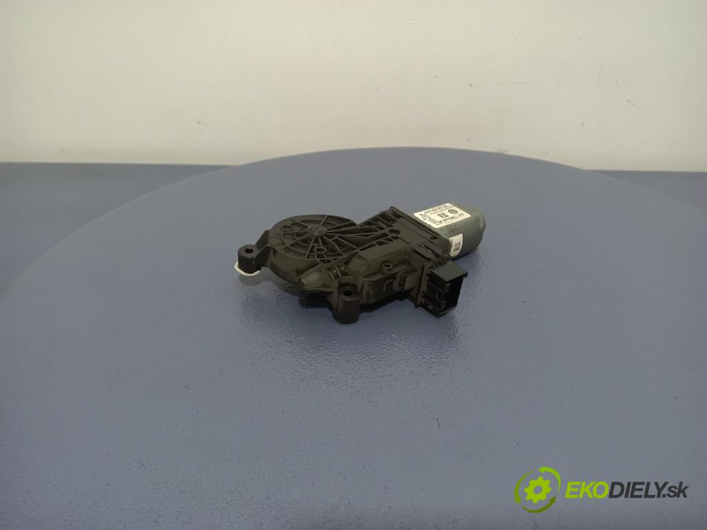 Skoda Fabia 2012 mechanismus stahování Sklenka: před Levý: 6R0959801M