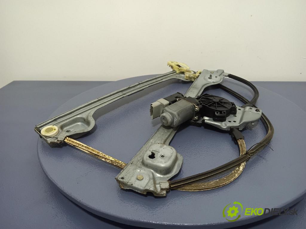 Peugeot 1007 2005 mechanizmus okna Okná: Predné v pravo: 118356