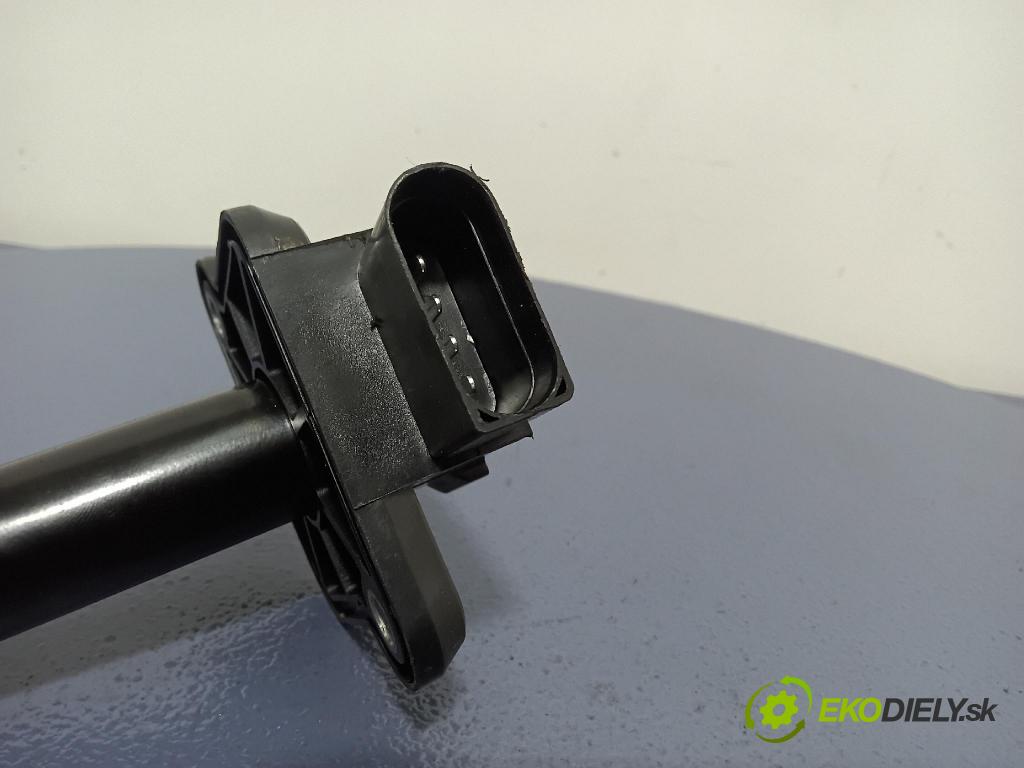 Audi A3 2000 cievka Zapaľovanie: NGK U5022