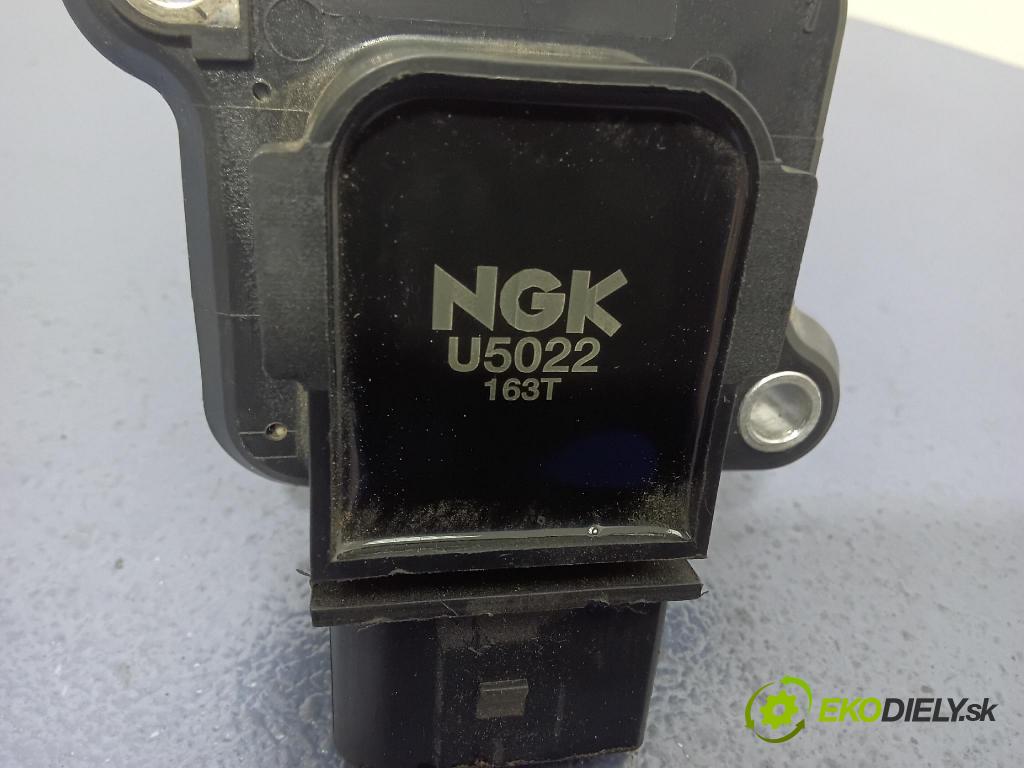 Audi A3 2000 cievka Zapaľovanie: NGK U5022