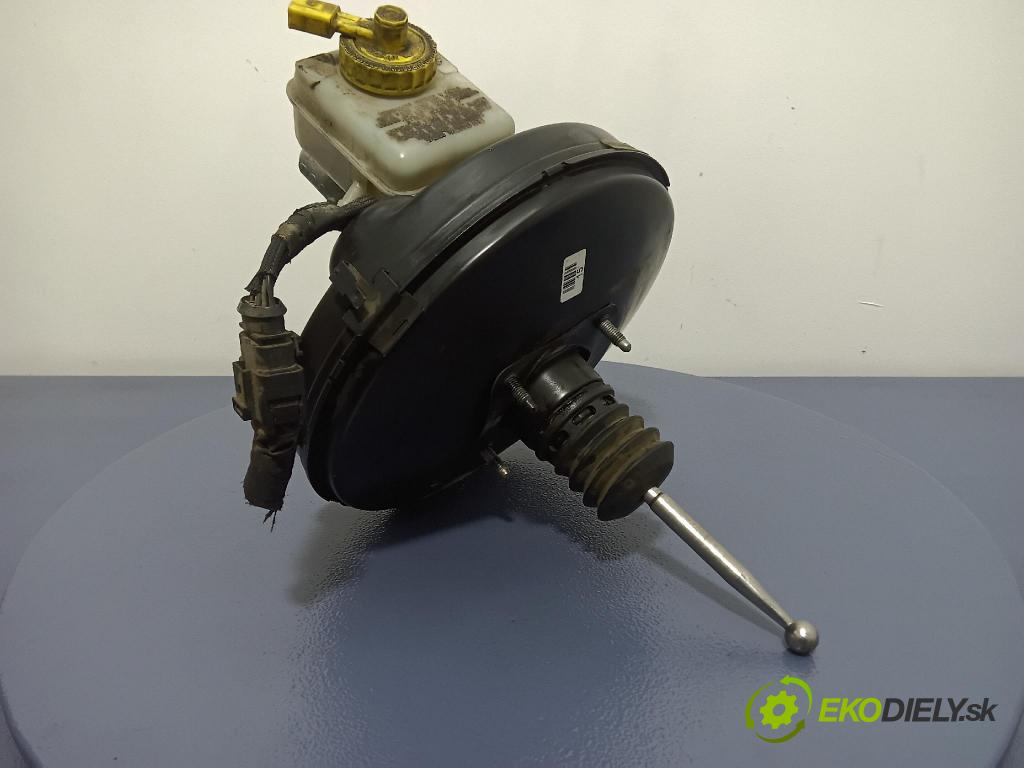Audi A3 2000 servo Brzdní: 1J1614205A
