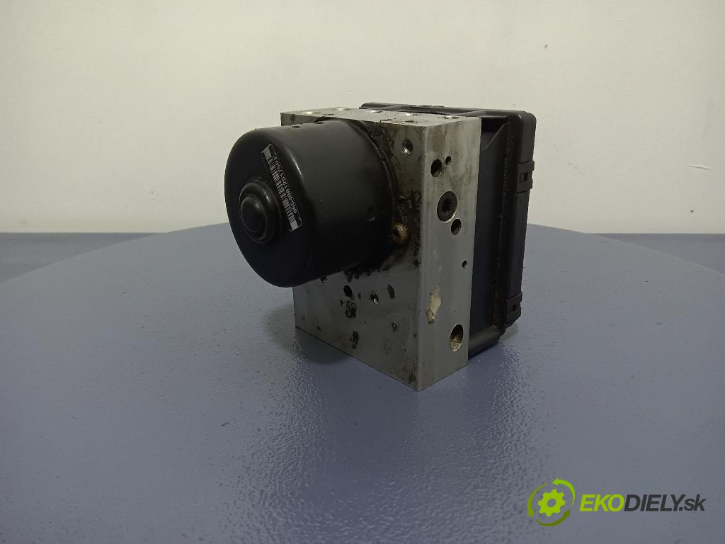Audi A3 2000 čerpadlo ABS x 1C0907379