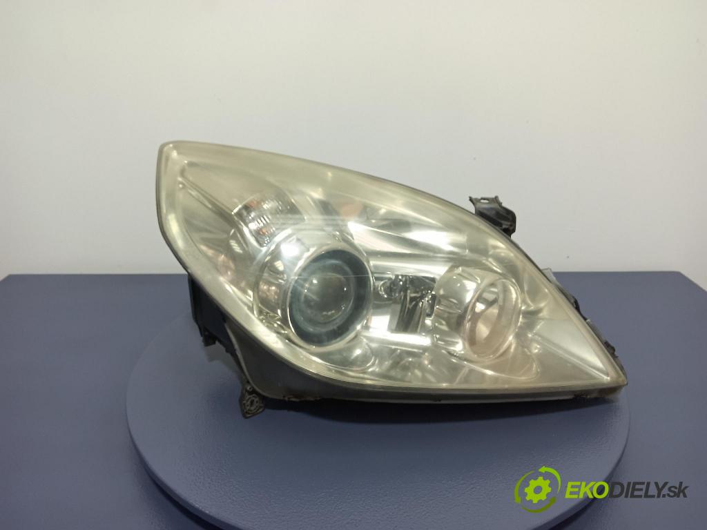 Opel Vectra 2005 Reflektor: v pravo: 13170934