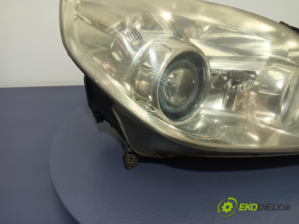 Opel Vectra 2005 Reflektor: v pravo: 13170934