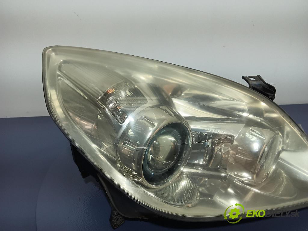 Opel Vectra 2005 Reflektor: v pravo: 13170934