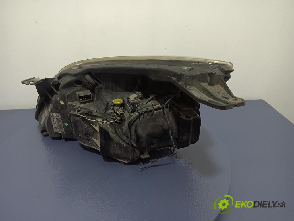 Opel Vectra 2005 Reflektor: v pravo: 13170934