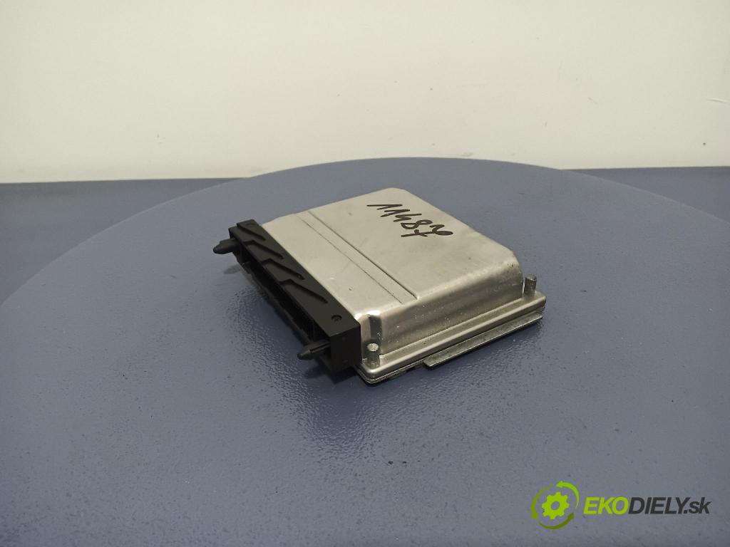 Volvo V70 1999 riadiaca jednotka Motor: 0281001776