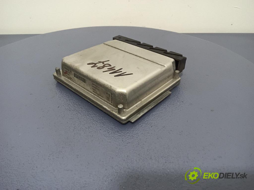 Volvo V70 1999 riadiaca jednotka Motor: 0281001776