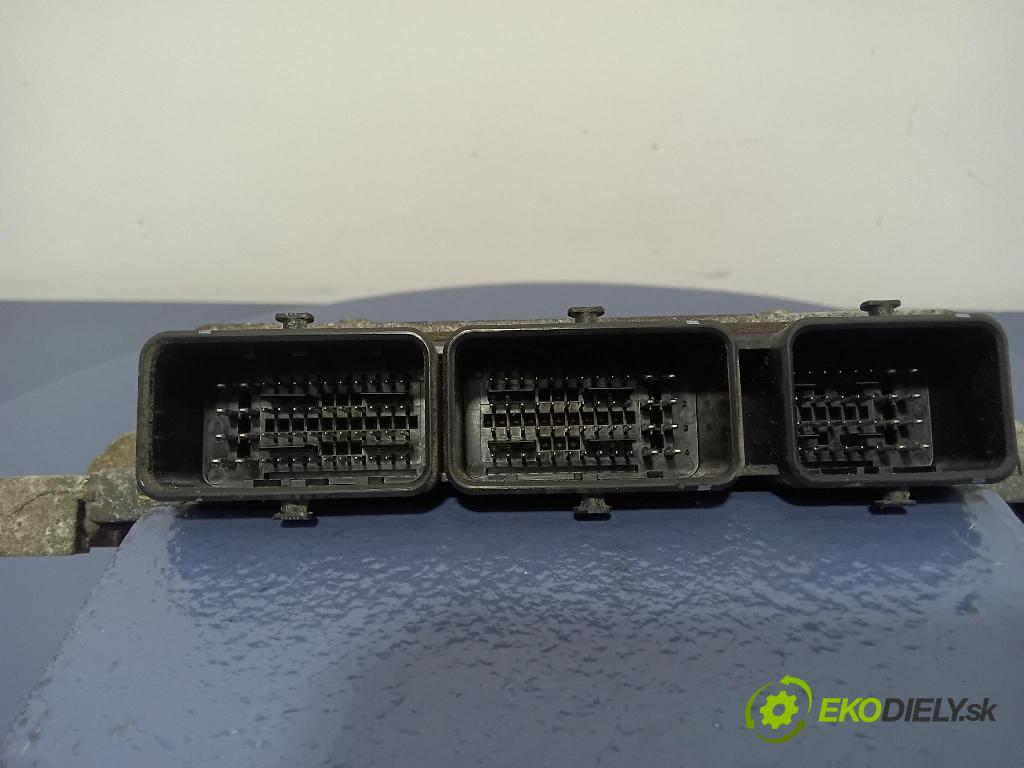Ford Fiesta 2010 riadiaca jednotka Motor: 8V21-12A650-EC