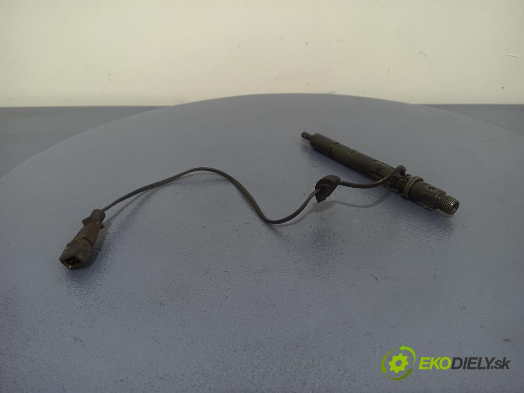 Audi A6 1998 vstrek 059130202E