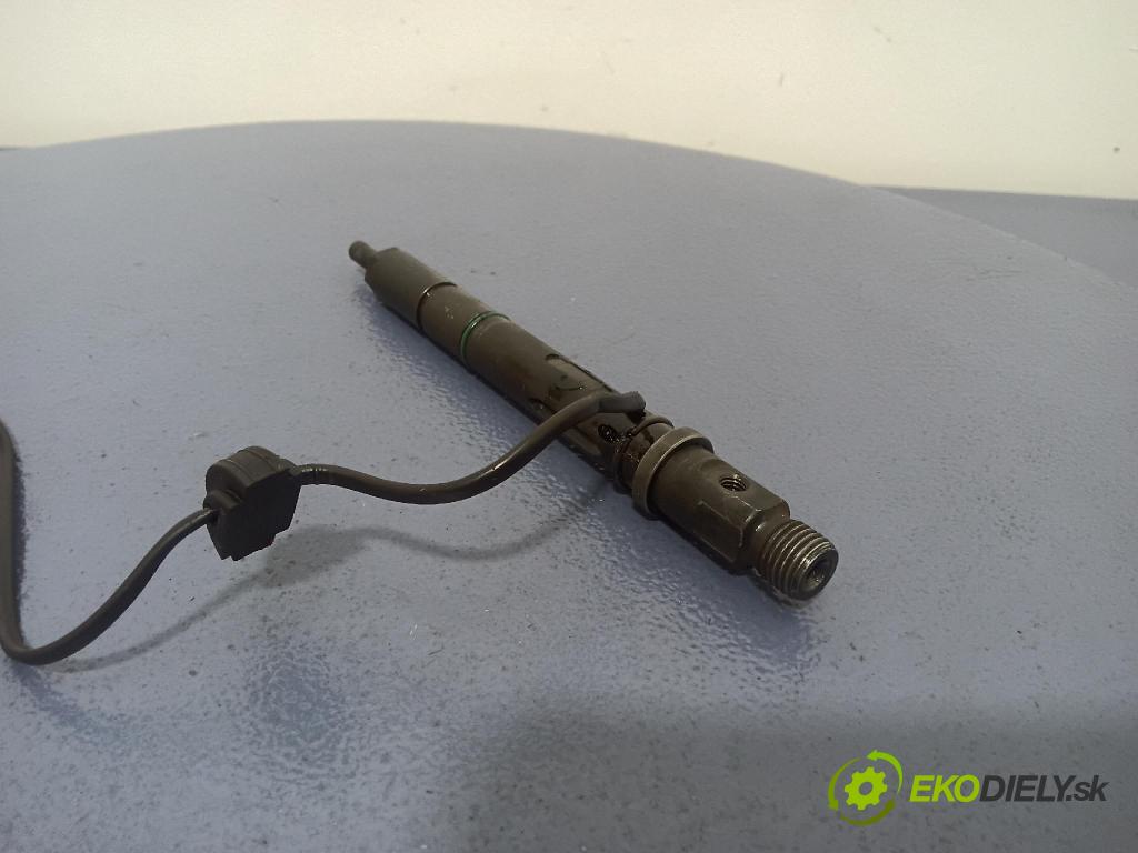 Audi A6 1998 vstrek 059130202E
