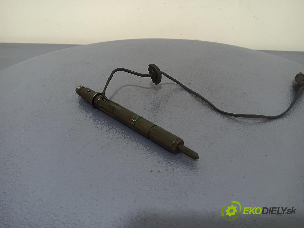 Audi A6 1998 vstrek 059130202E