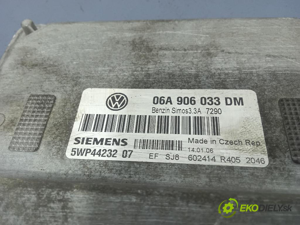 Skoda Octavia 2006 riadiaca jednotka Motor: 06A906033DM