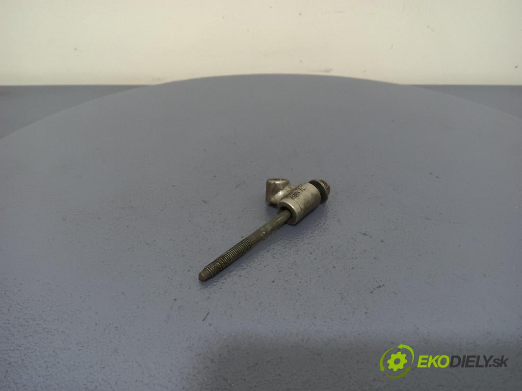 Volkswagen Passat 1999 čerpadlo Injekcia: 028199355A