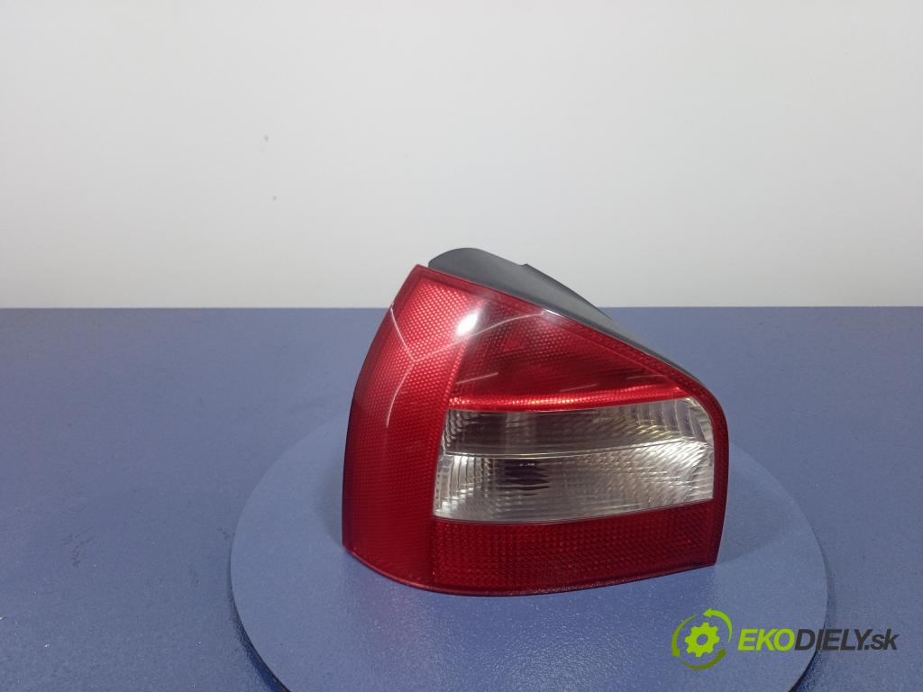 Audi A3 2000 světlo Zad: levá Mimo: 8L0945095B