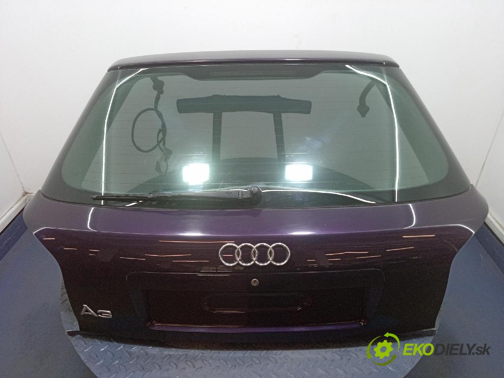Audi A3 2000 zadní dveře kufra: kufr