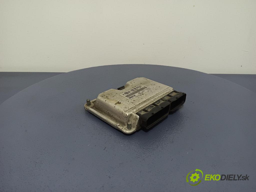 Volkswagen Golf 2001 riadiaca jednotka Motor: 038906012FA