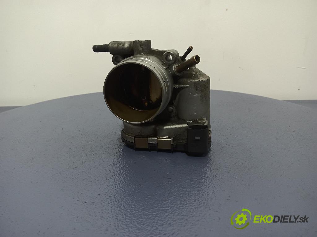 Audi A6 1999 klapka 06B133062E