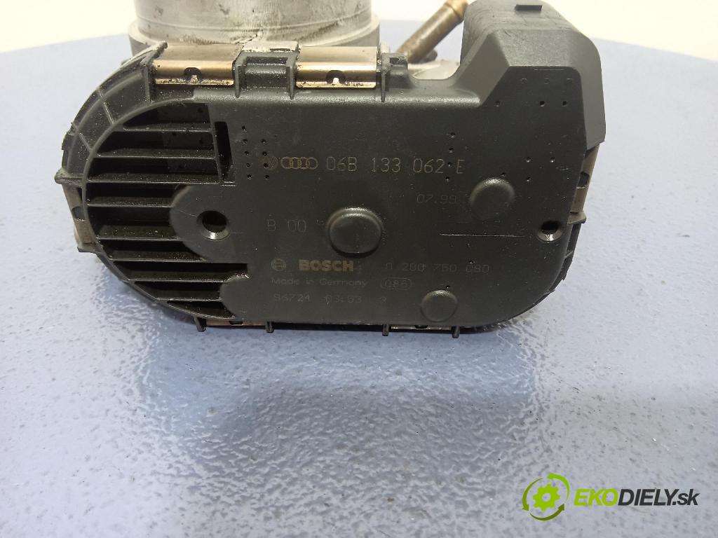 Audi A6 1999 klapka 06B133062E