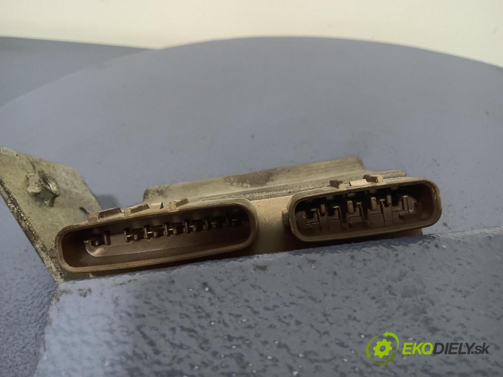 Toyota Avensis verso 2004 riadiaca jednotka 89871-26010