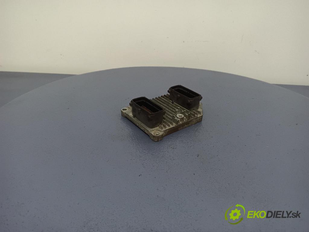 Opel Vectra 2002 riadiaca jednotka Motor: 09179499