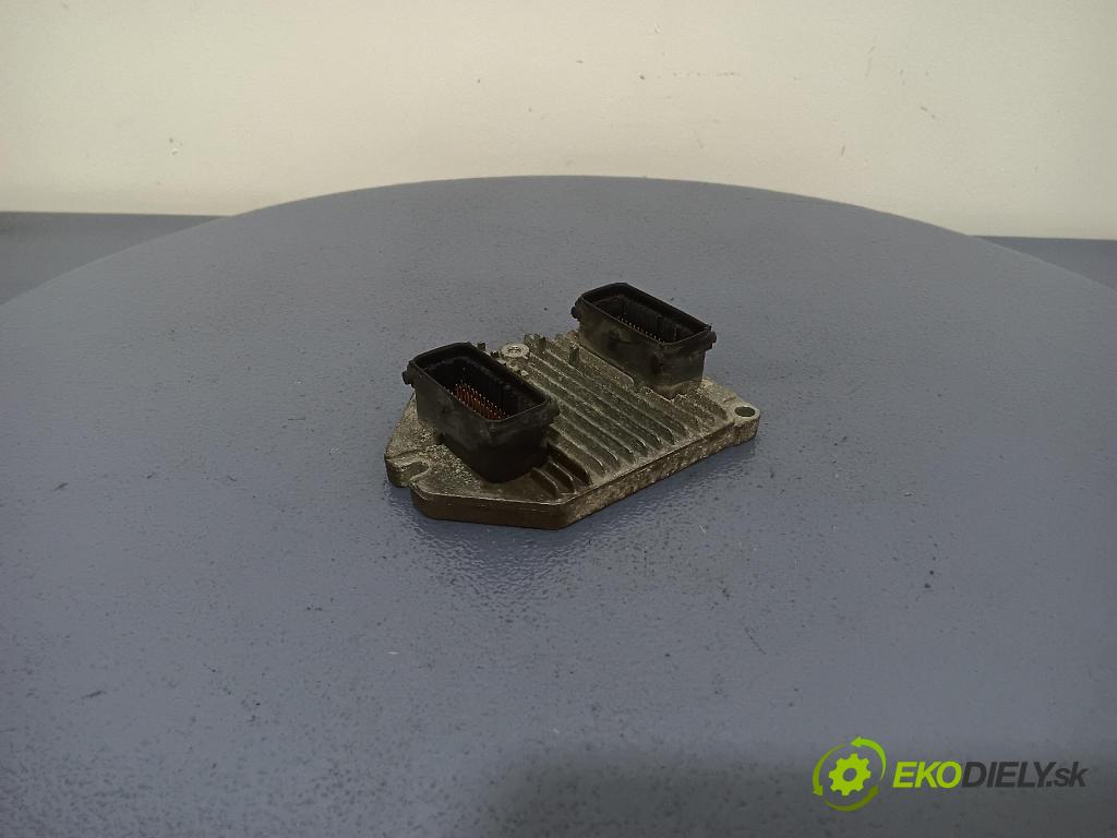 Opel Vectra 2002 riadiaca jednotka Motor: 09179499