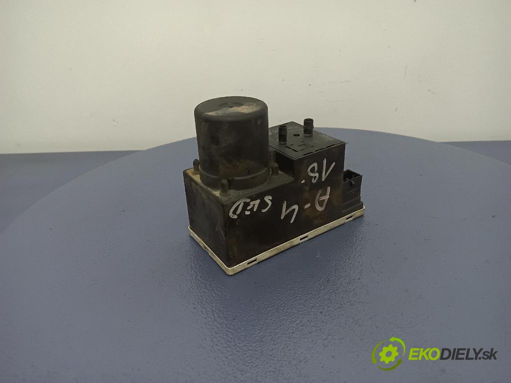 Audi A4 1996 pompa Centrálny: Zámok: 8L0862257A