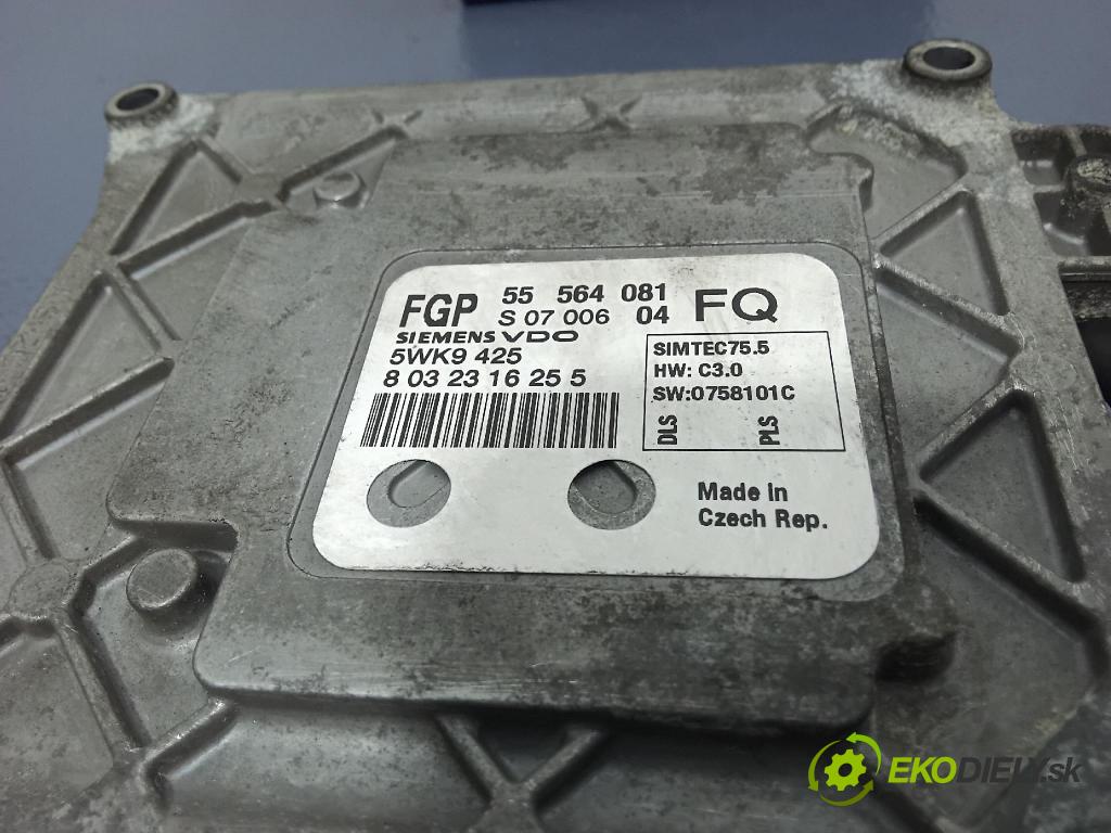 Opel Zafira 2008 riadiaca jednotka Motor: 55564081