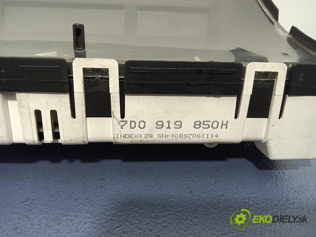 Volkswagen T4 1997 prístrojovka/ budíky 7D0919850H