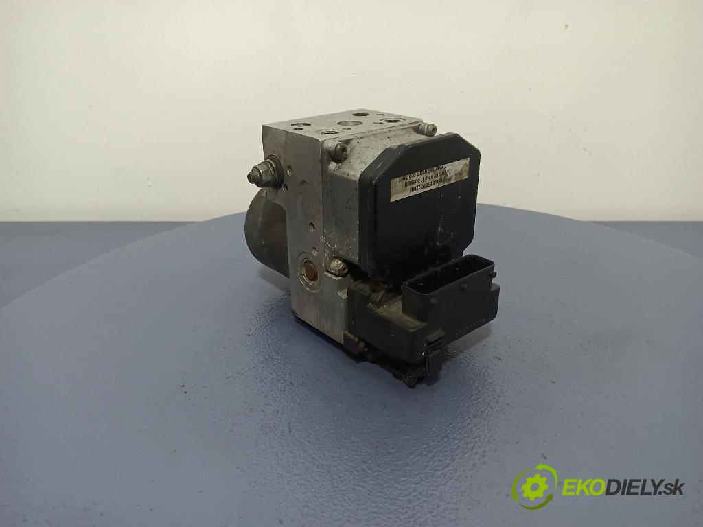 Volkswagen Passat 2001 čerpadlo ABS x 8E0614111B