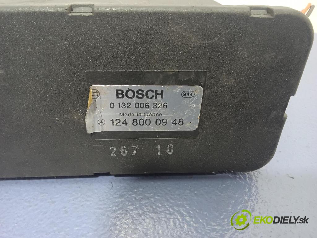 Mercedes-benz 200 d 1991 pompa Centrálny: Zámok: 1248000948