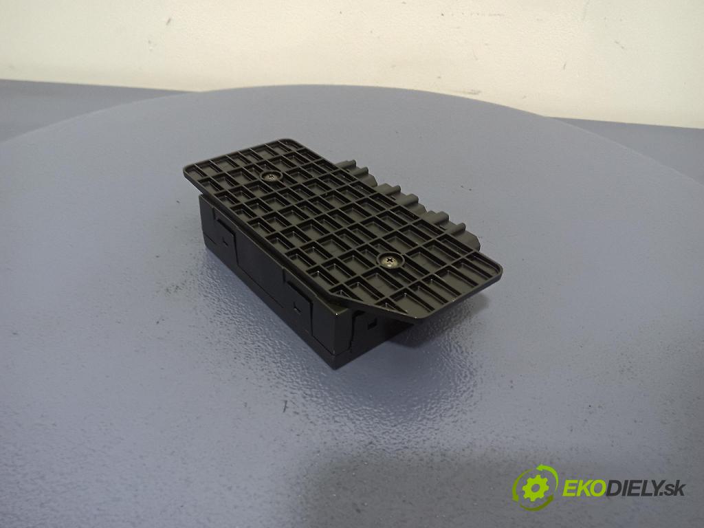 Volkswagen Passat 2001 riadiaca jednotka Komfortu 1C0959799A